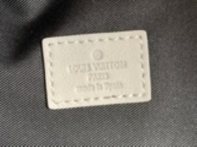 wholesale quality louis vuitton discovery backpack grey 